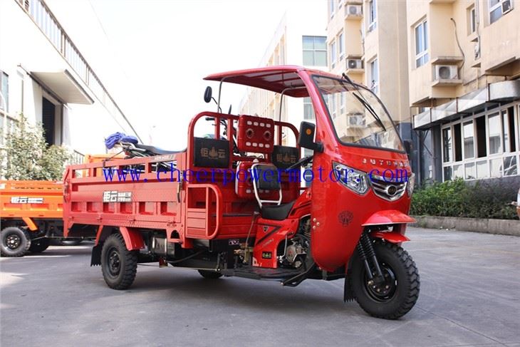 300cc avatud kabiiniga kolmeratas